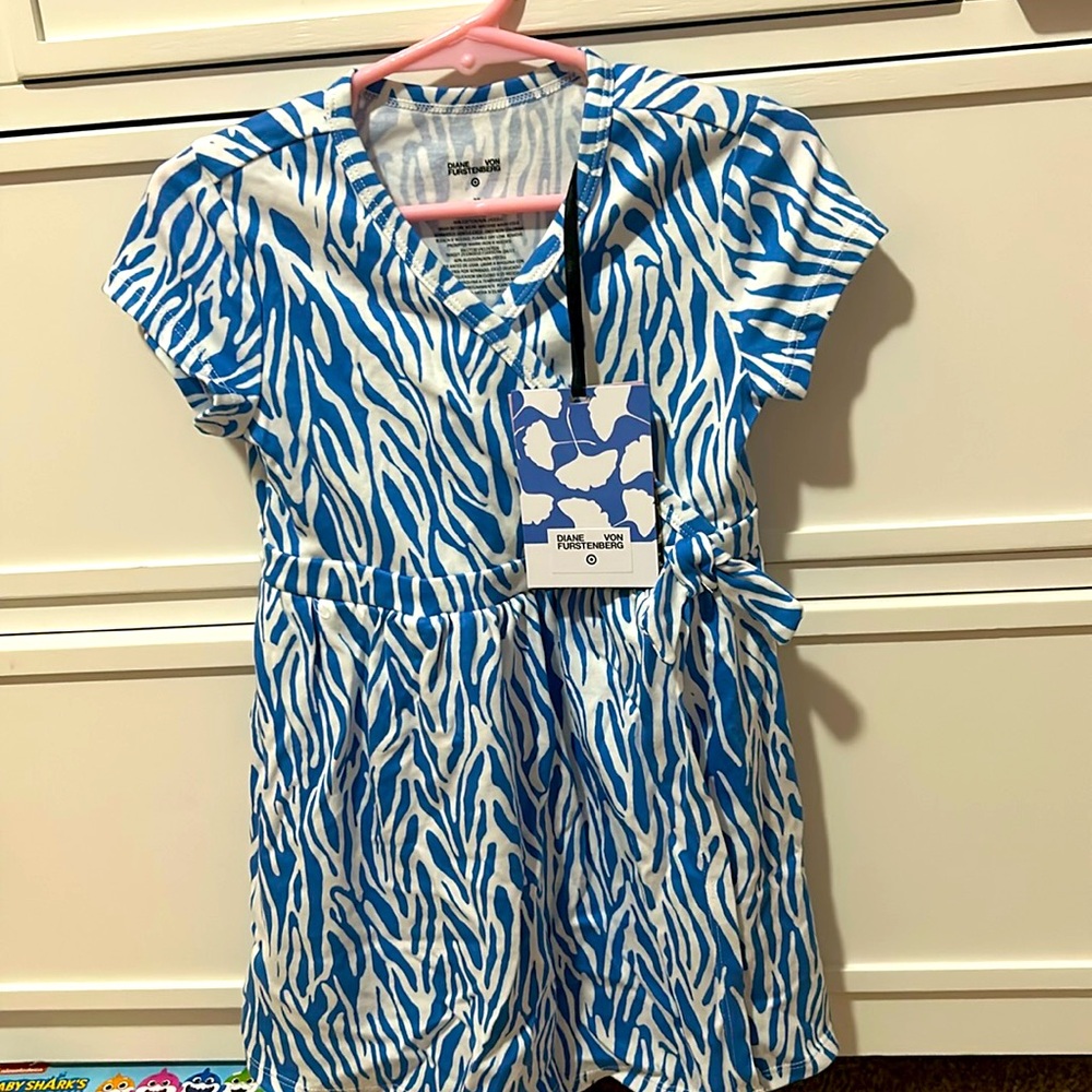 DVF x Target Toddler Vintage blue white Faux Wrap Dress Short Sleeve NWT 3T